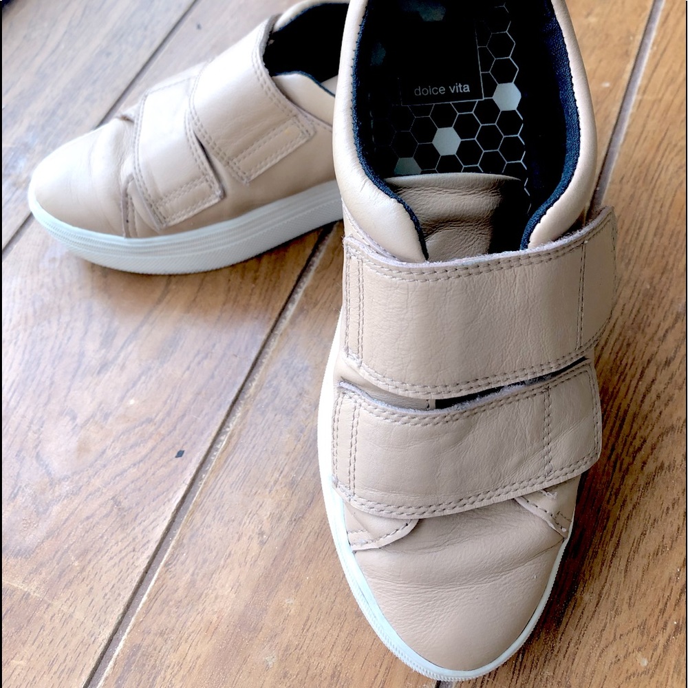 Dolce Vita rose sneakers